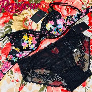 ラヴィジュール(Ravijour)のRavijour★ブラショーツ★フラワー★総レース透けショーツ★パンツ下着B65(ブラ&ショーツセット)