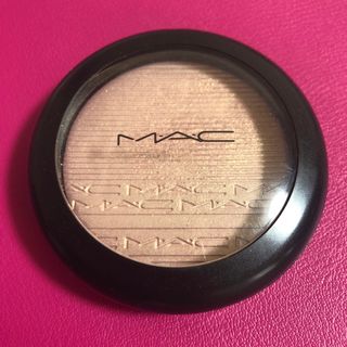 MAC - MAC マック　ハイライト　スキンフィニッシュ　ビーミング　ブラッシュ　ツヤ