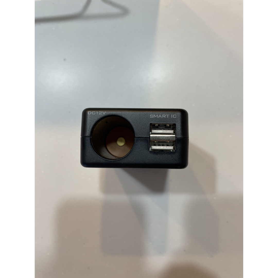 Owltech(オウルテック)のオウルテック AC/DCアダプター USBタイプA シガーソケット 変換 自動車/バイクの自動車(車内アクセサリ)の商品写真