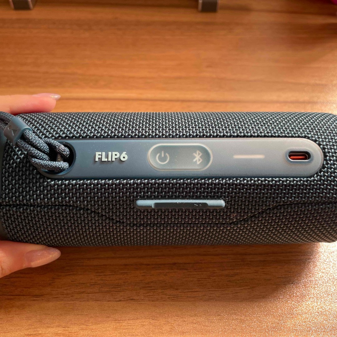 Flip(フリップ)のハーマンインターナショナル FLIP6 スピーカー ブルー スマホ/家電/カメラのオーディオ機器(スピーカー)の商品写真