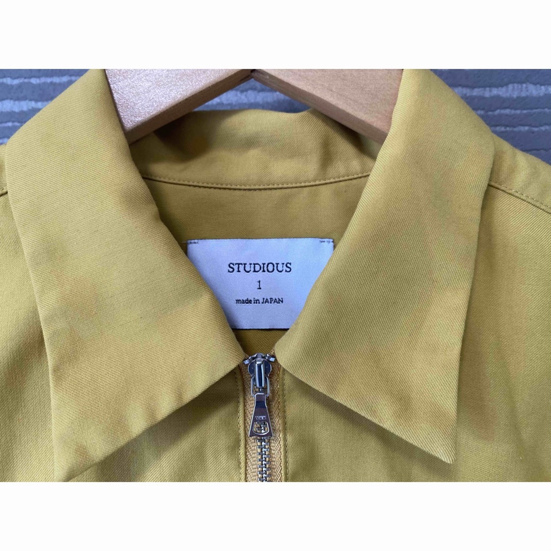 STUDIOUS(ステュディオス)のSTUDIOUS 半袖シャツ　黄色 メンズのトップス(シャツ)の商品写真