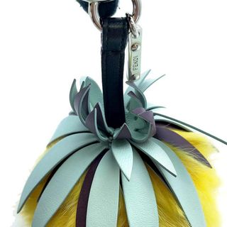 フェンディ FENDI Fruits  パイナップル フォックス バッグチャーム キーホルダー キーリング 7AR577 ブルー ボルドー （新品・未使用品）