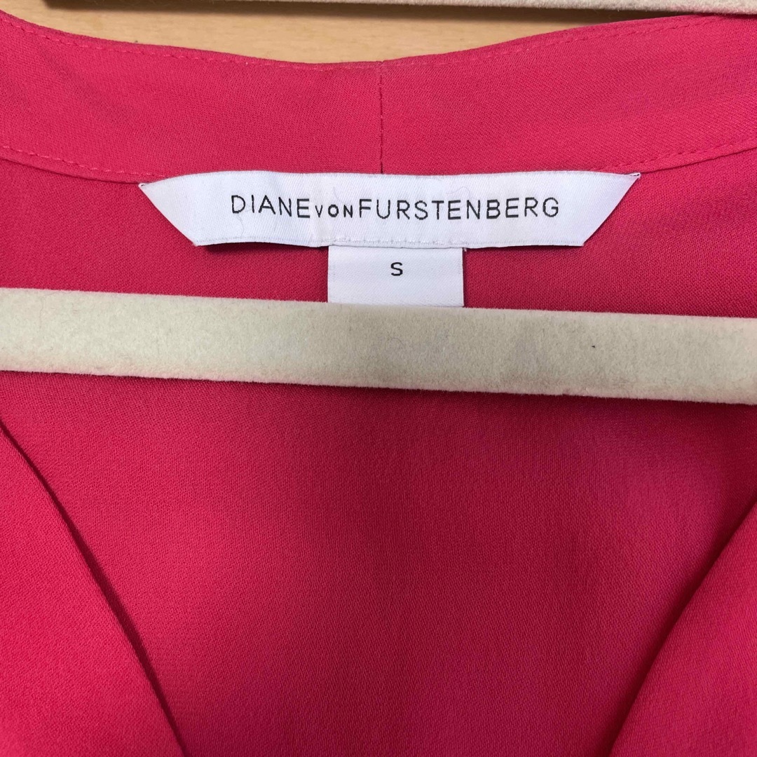 DIANE von FURSTENBERG(ダイアンフォンファステンバーグ)のDIANE VON FURSTENBERG ブラウス レディースのトップス(シャツ/ブラウス(半袖/袖なし))の商品写真