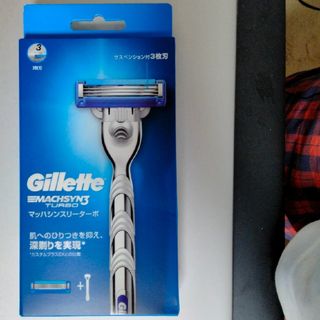 Gillette　ジレット３枚刃　マッハシンスリーターボ(カミソリ)