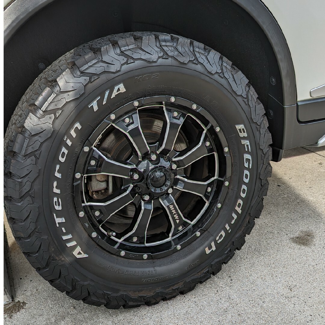 MKW MK-46M/L+ BF A/T KO2 245/70R16 美品 | www.mulgruvis.com