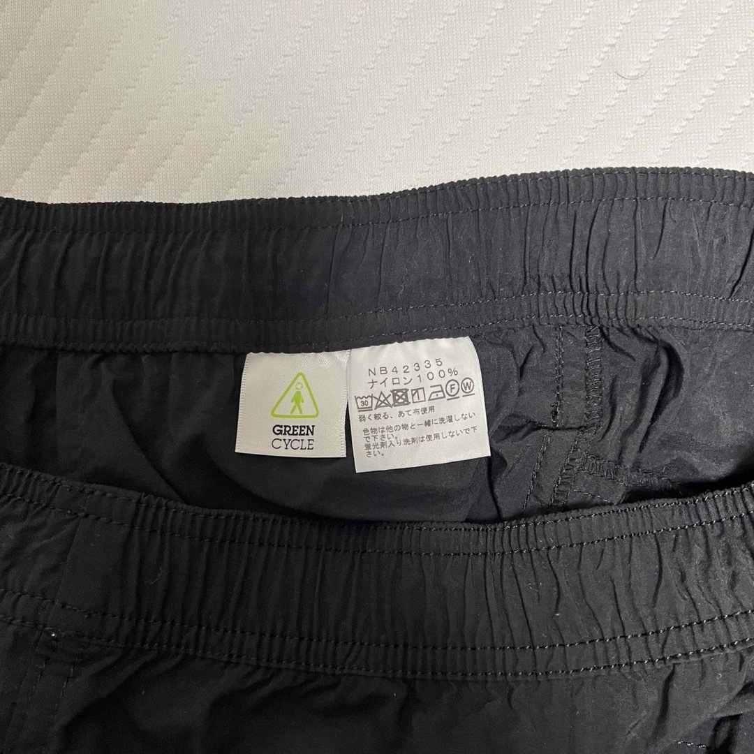 THE NORTH FACE(ザノースフェイス)のノースフェイス バーサタイルショーツ NB42335 ブラックL メンズのパンツ(ショートパンツ)の商品写真