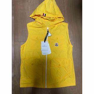 モンクレール(MONCLER)のモンクレールキッズ12a イエローベスト未使用タグ付き(ジャケット/上着)