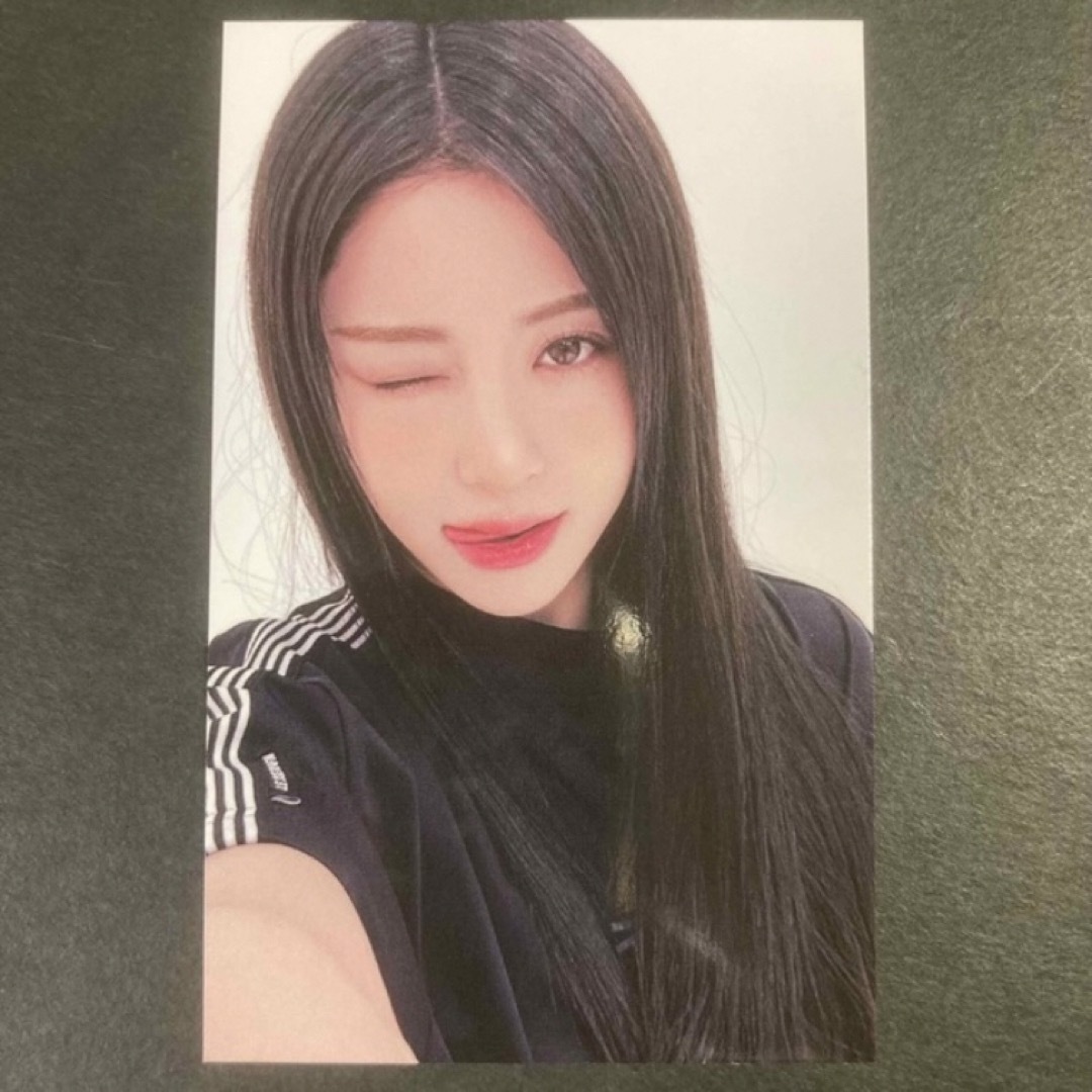 安心してご注文ください LE SSERAFIM YUNJIN ユンジン Namil トレカ
