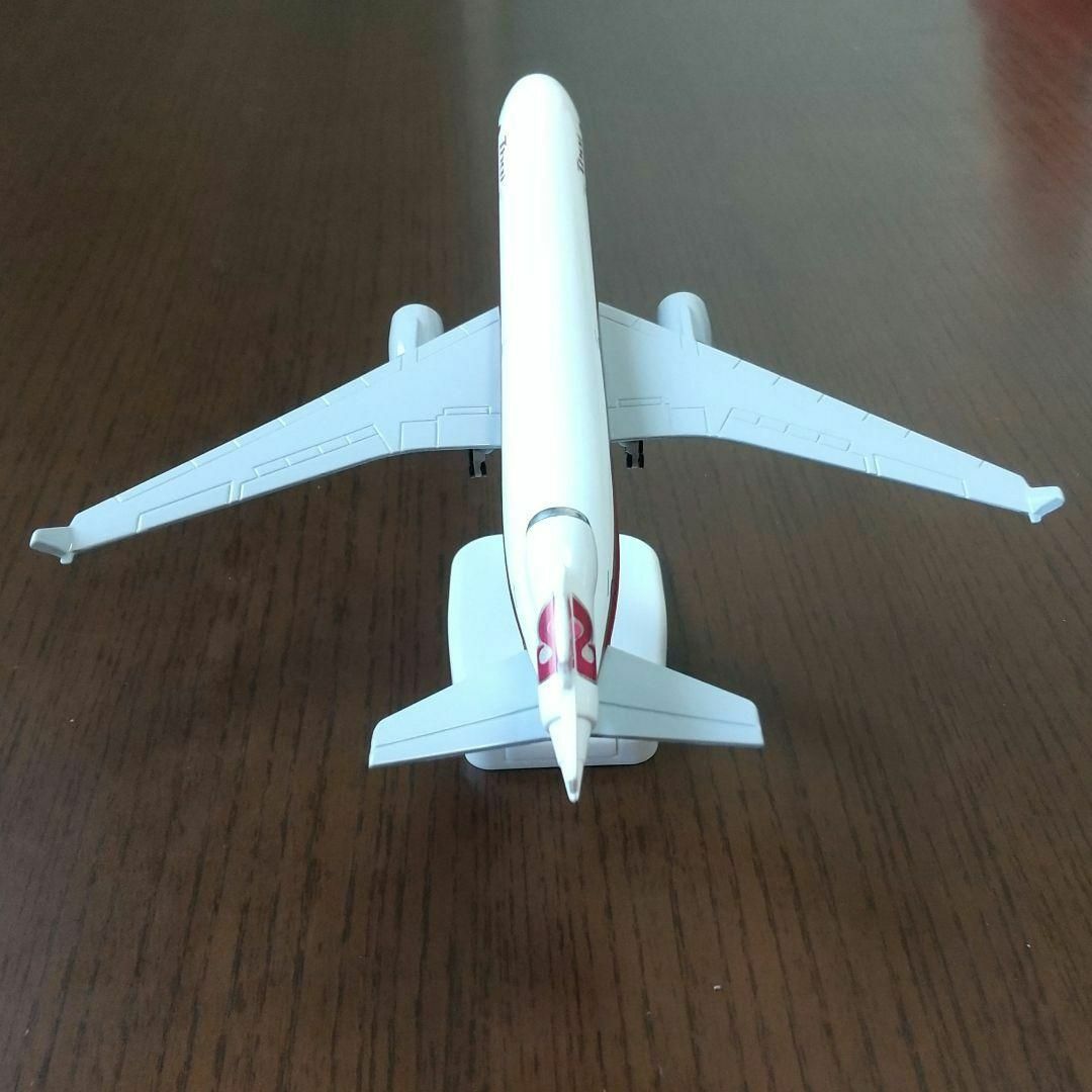 タイ航空 MD-11 飛行機模型 21cm エンタメ/ホビーのおもちゃ/ぬいぐるみ(模型/プラモデル)の商品写真