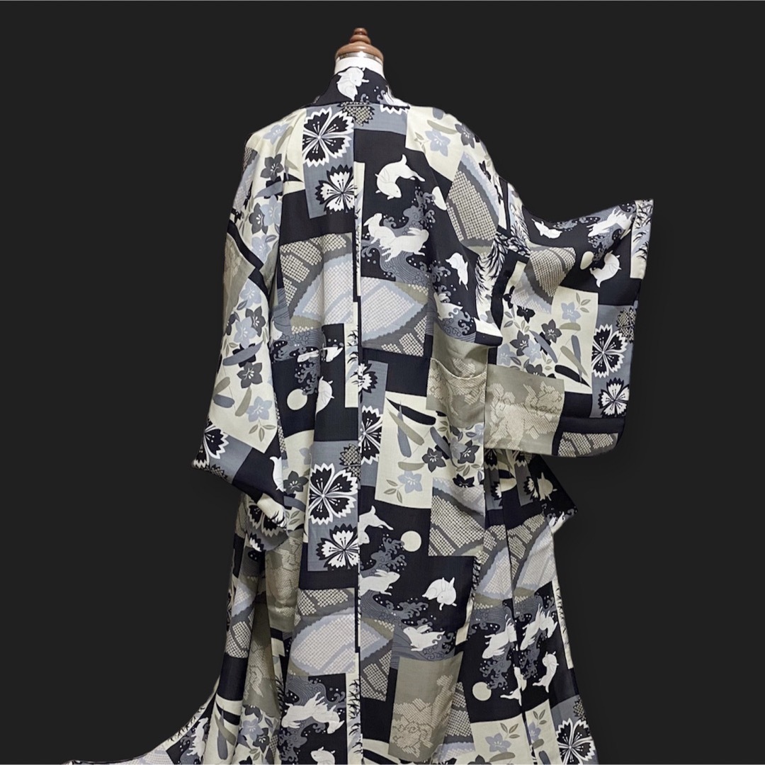 新品☆ケイタマルヤマ浴衣☆黒地ツバキ柄☆大人の浴衣.高級浴衣-