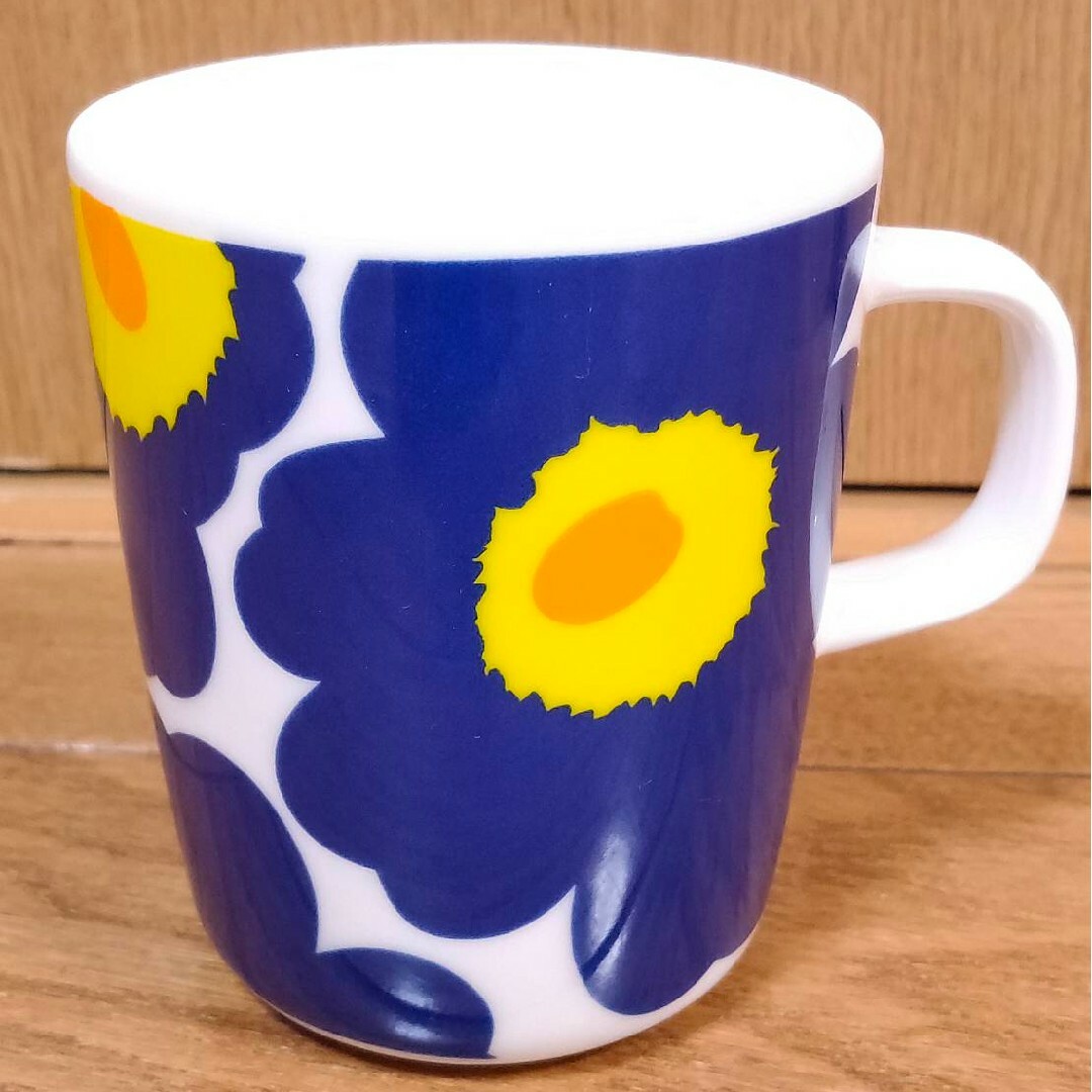 新品未使用　マリメッコ marimekko マグカップ　ウニッコ