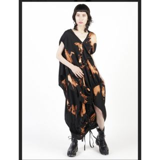 LIMI feu - limi feu カッティング 肩開き Tシャツ カットソー 肩出し