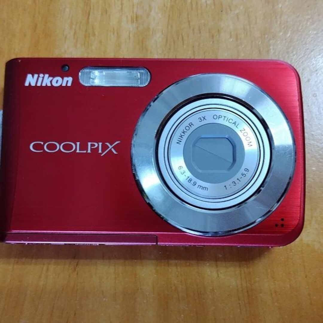 Nikon(ニコン)のNikon　COOLPIX S210　RED スマホ/家電/カメラのカメラ(コンパクトデジタルカメラ)の商品写真