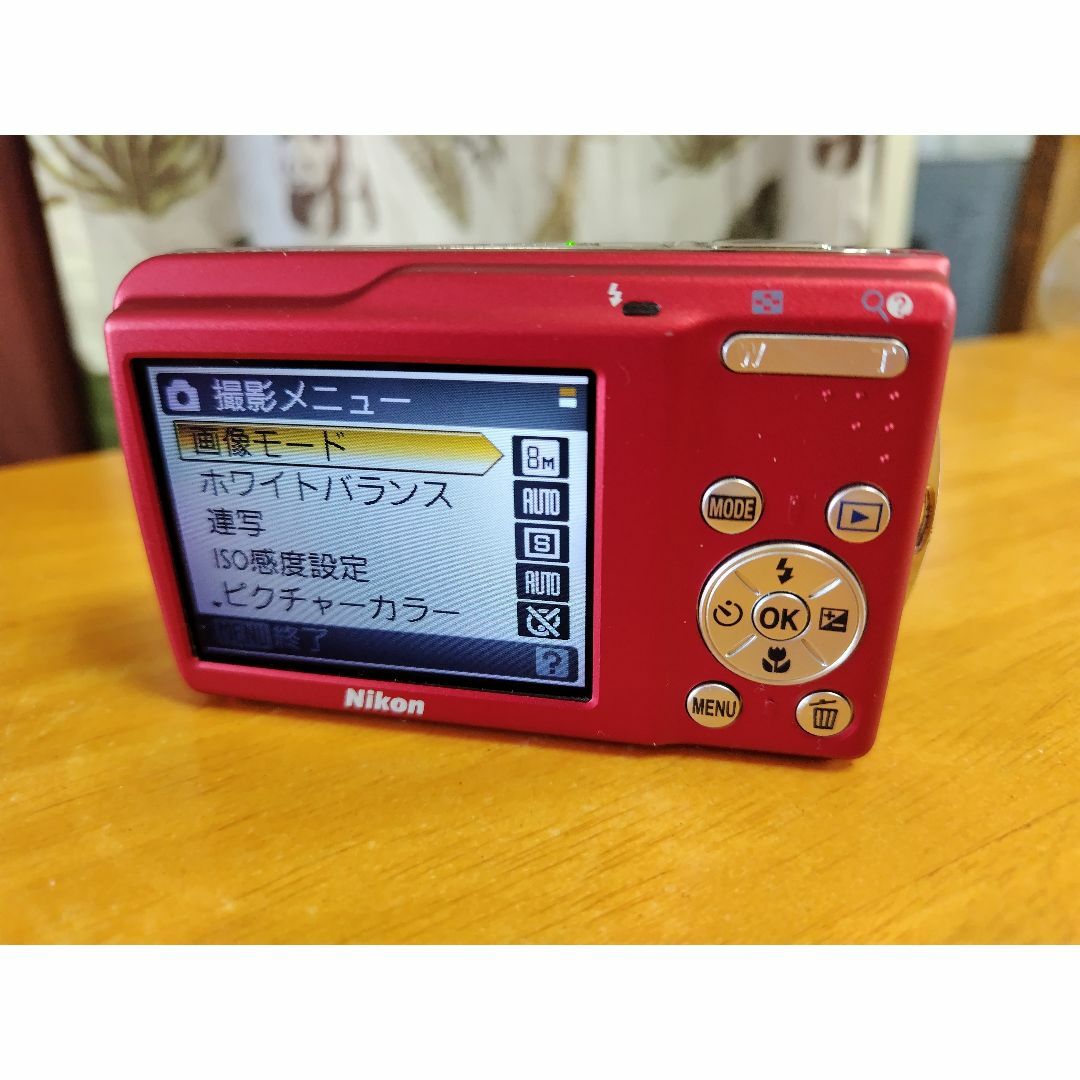 Nikon(ニコン)のNikon　COOLPIX S210　RED スマホ/家電/カメラのカメラ(コンパクトデジタルカメラ)の商品写真