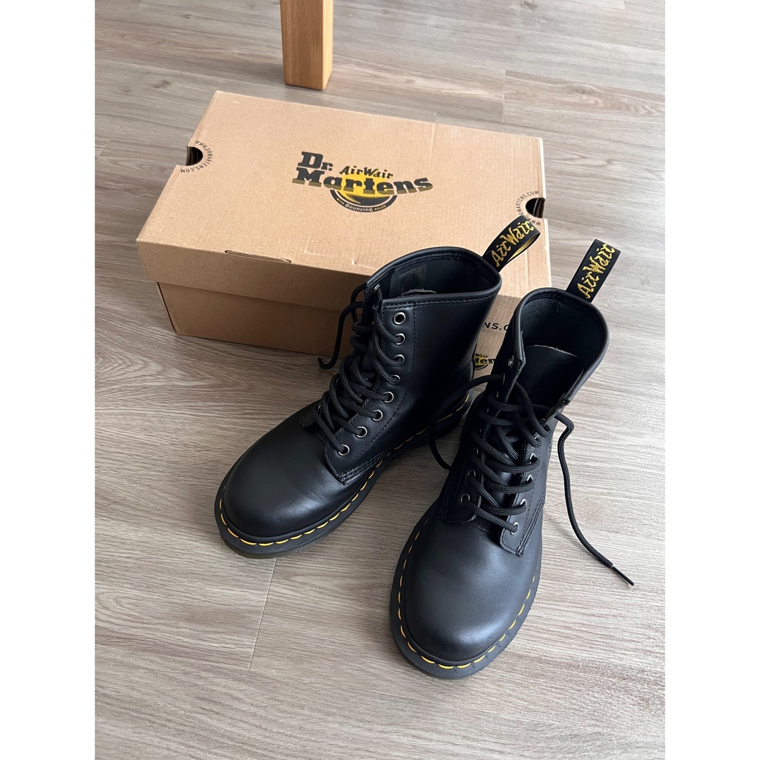 Dr.Martens(ドクターマーチン)のドクターマーチン　ブーツ　レースアップブーツ　ブラック レディースの靴/シューズ(ブーツ)の商品写真