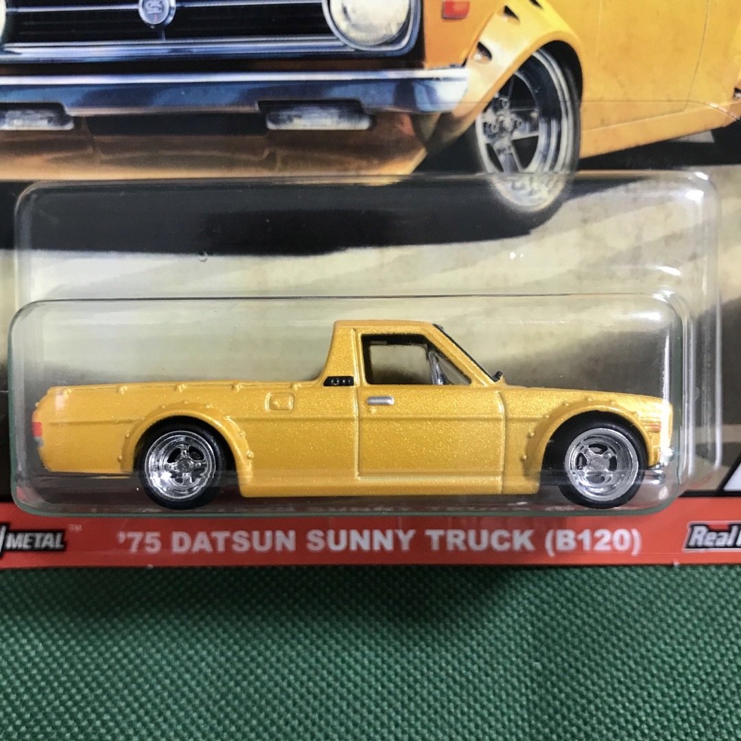 ホットウィール　日産　ダットサン  サニートラック　Sunny truck