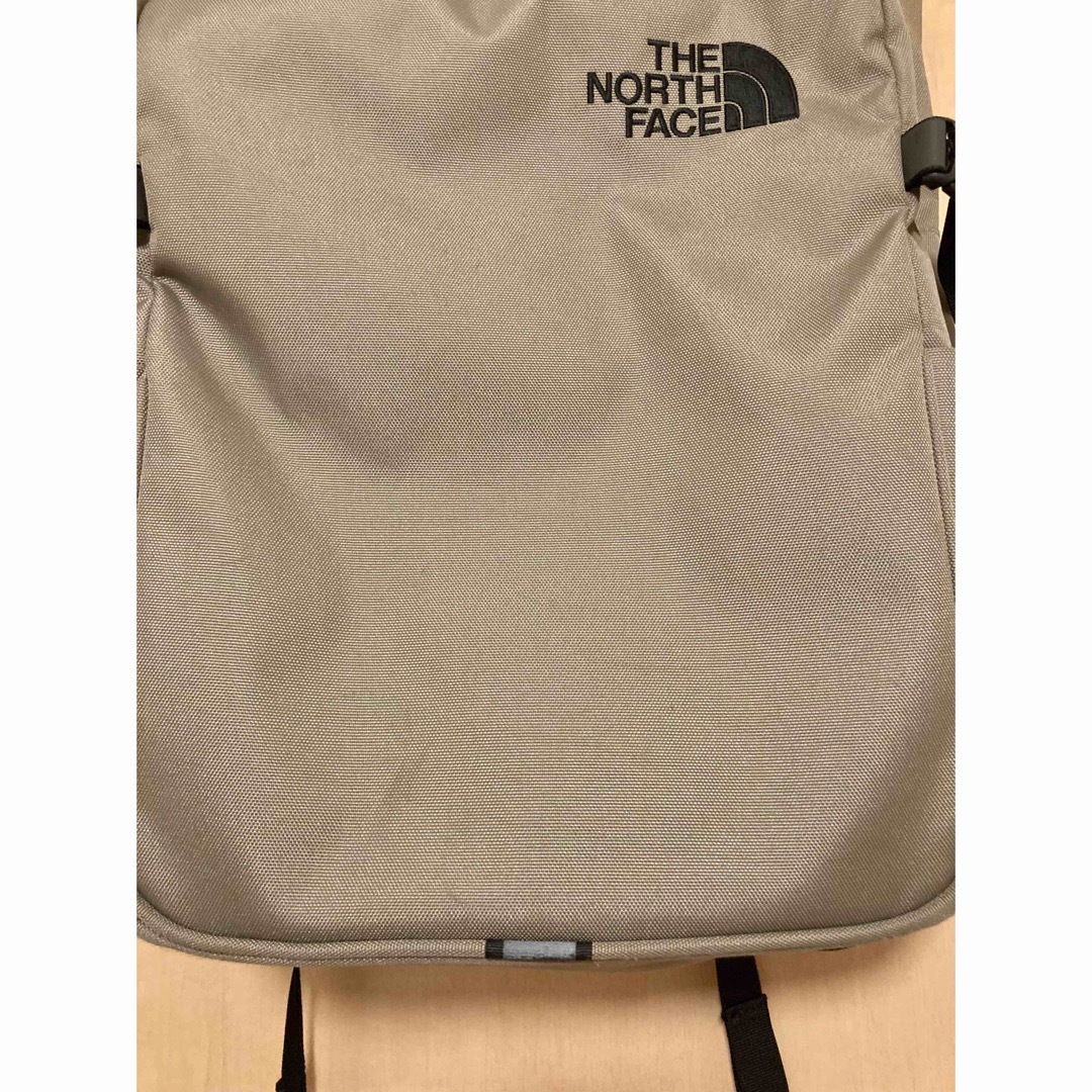THE NORTH FACE(ザノースフェイス)のノースフェイス　ボルダー トートパック　ウォルナット メンズのバッグ(バッグパック/リュック)の商品写真