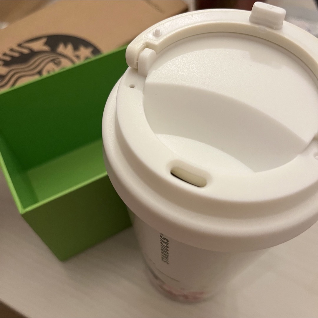 Starbucks(スターバックス)の【新品未使用】スターバックス　タンブラー インテリア/住まい/日用品のキッチン/食器(タンブラー)の商品写真