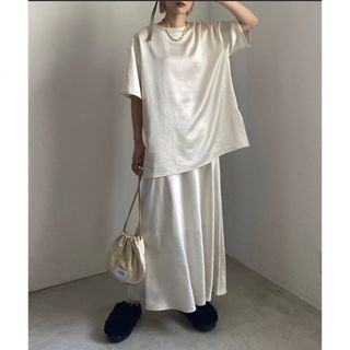 アメリヴィンテージ(Ameri VINTAGE)のGLOSSY FLOW TEE WITH SKIRT アメリ　正規品　完売(ロングワンピース/マキシワンピース)