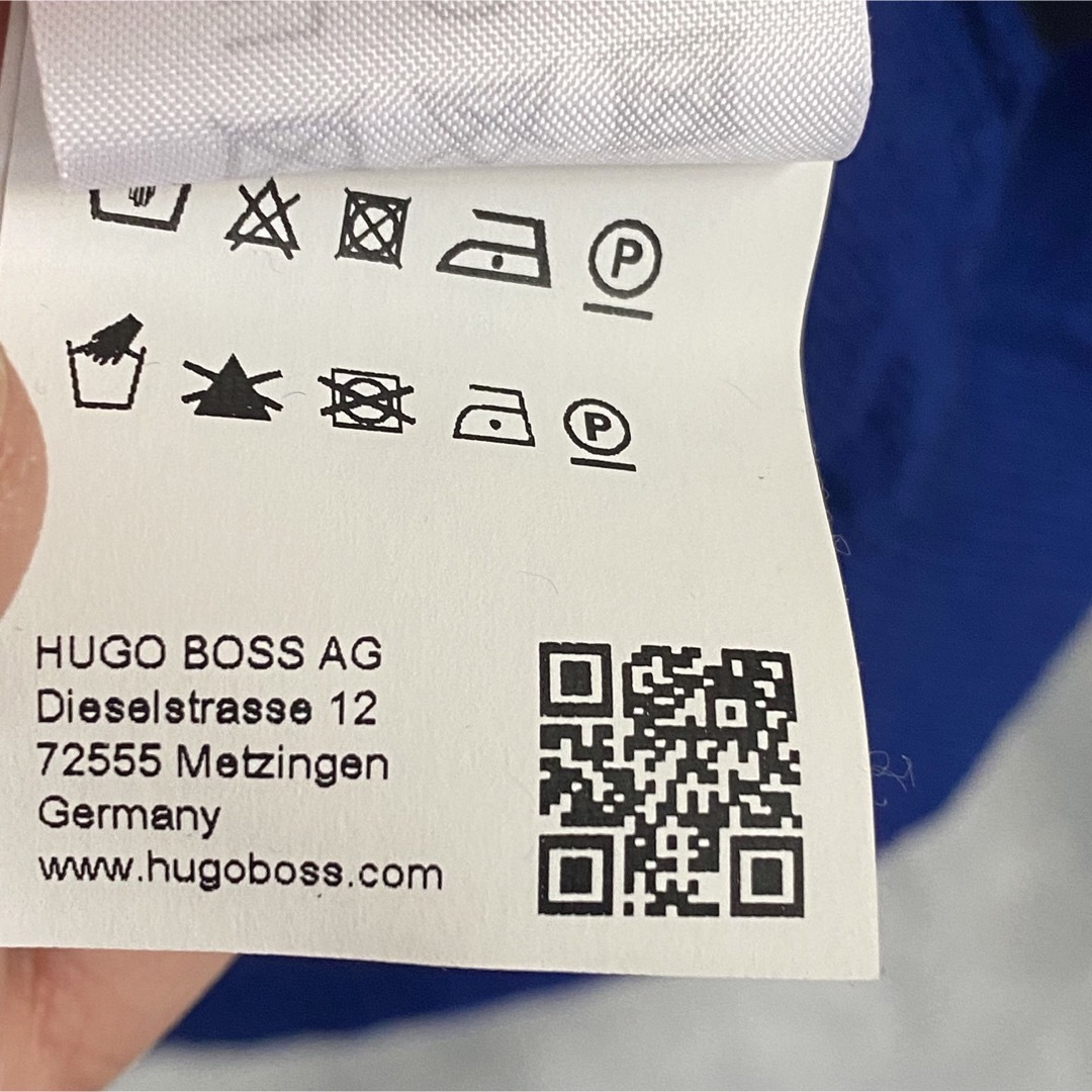 HUGO BOSS(ヒューゴボス)のヒューゴボス　HUGO BOSS  薄手　ニット　青　S  ウール100% メンズのトップス(ニット/セーター)の商品写真