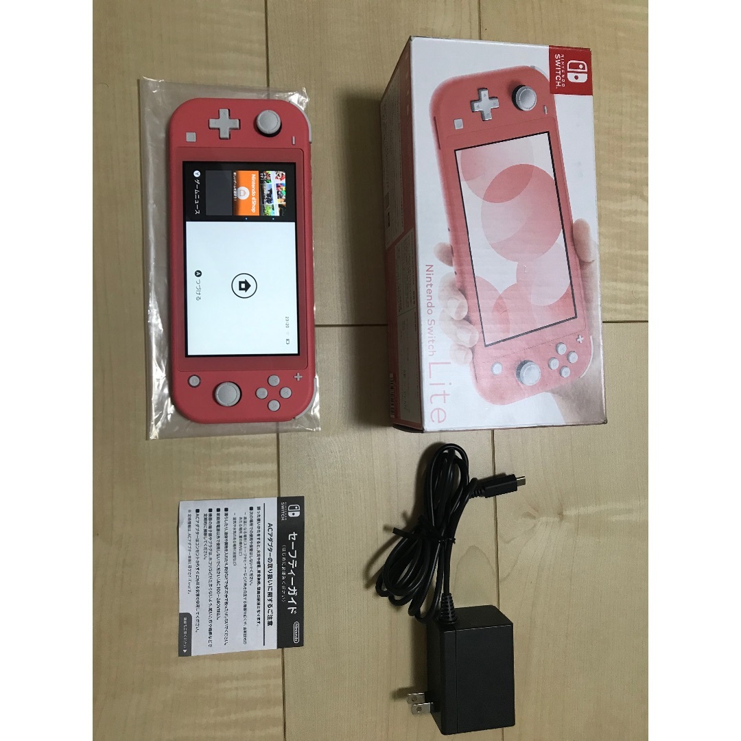 Nintendo Switch - 2023年購入保証期間有✨超美品Switch Lite完品コーラルピンク✨