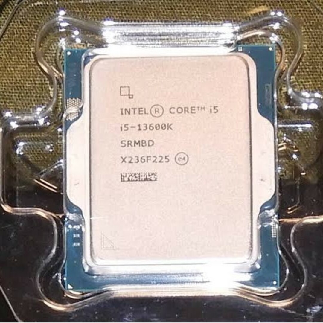 Core i5 13600K　バルク35GHzソケット形状