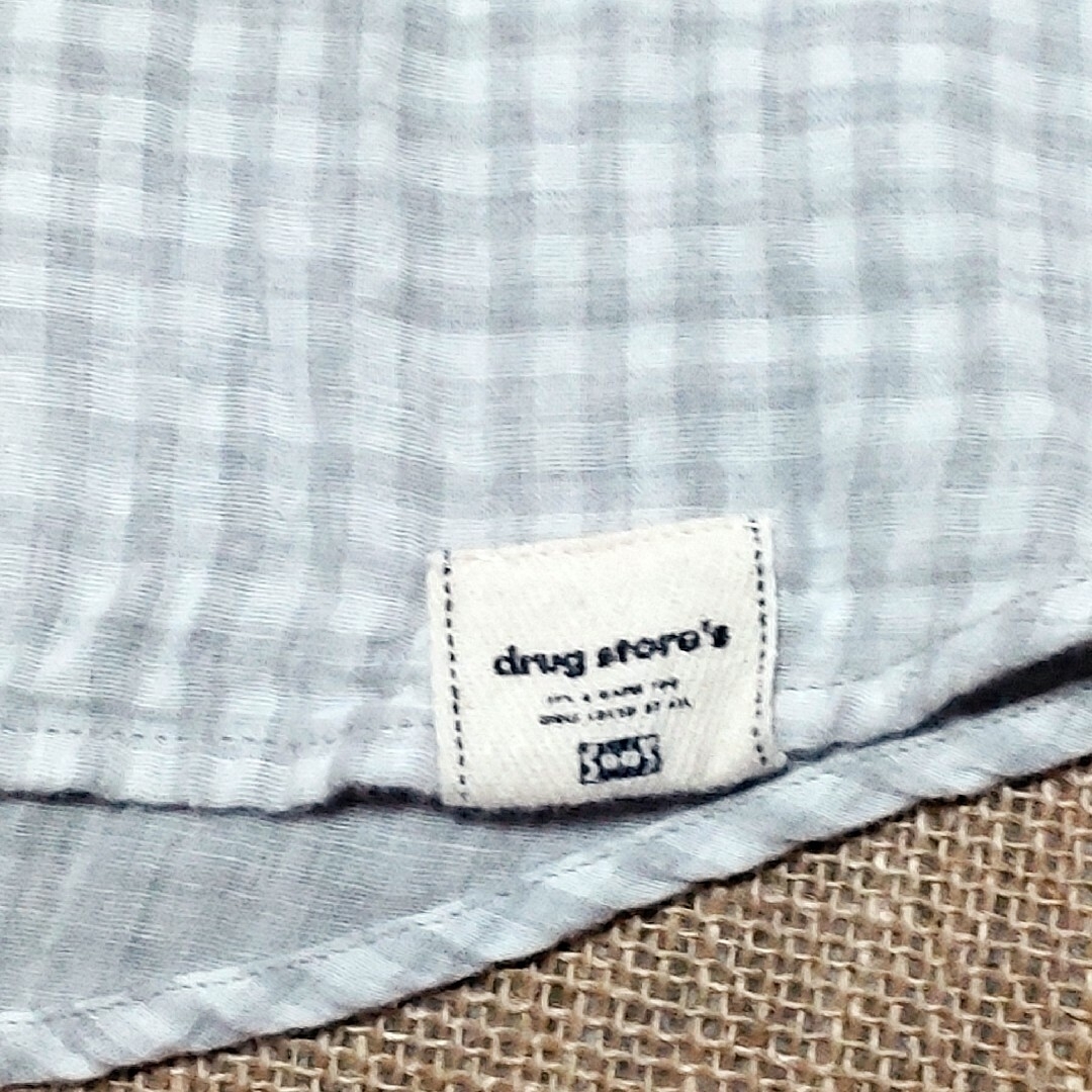 drug store's(ドラッグストアーズ)のドラッグストアーズ　コットン　パッチワーク風シャツ　グレー　大きいサイズF レディースのトップス(シャツ/ブラウス(長袖/七分))の商品写真