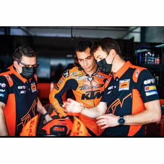 夏モデル KTM Tech3 MoToGP POLO シャツ