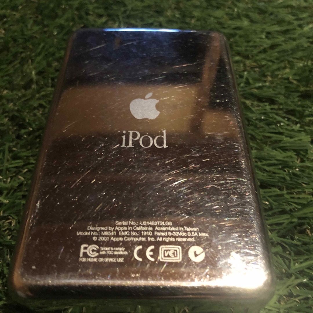 初代iPod M8541 www.krzysztofbialy.com