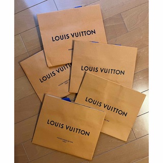 ルイヴィトン(LOUIS VUITTON)のLouisVuittonショップ袋×5枚(ショップ袋)