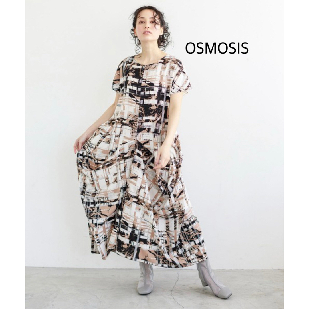 OSMOSIS(オズモーシス)の【新品】OSMOSIS ワンピース プリントドレープワンピース レディースのワンピース(ロングワンピース/マキシワンピース)の商品写真