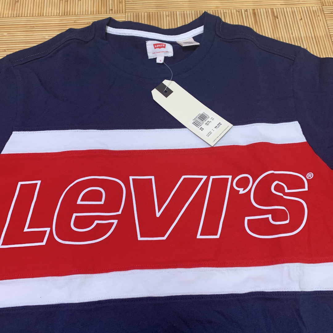 Levi's(リーバイス)の新品Ｌ  リーバイス　Levi‘s  men's Tシャツ メンズのトップス(Tシャツ/カットソー(半袖/袖なし))の商品写真