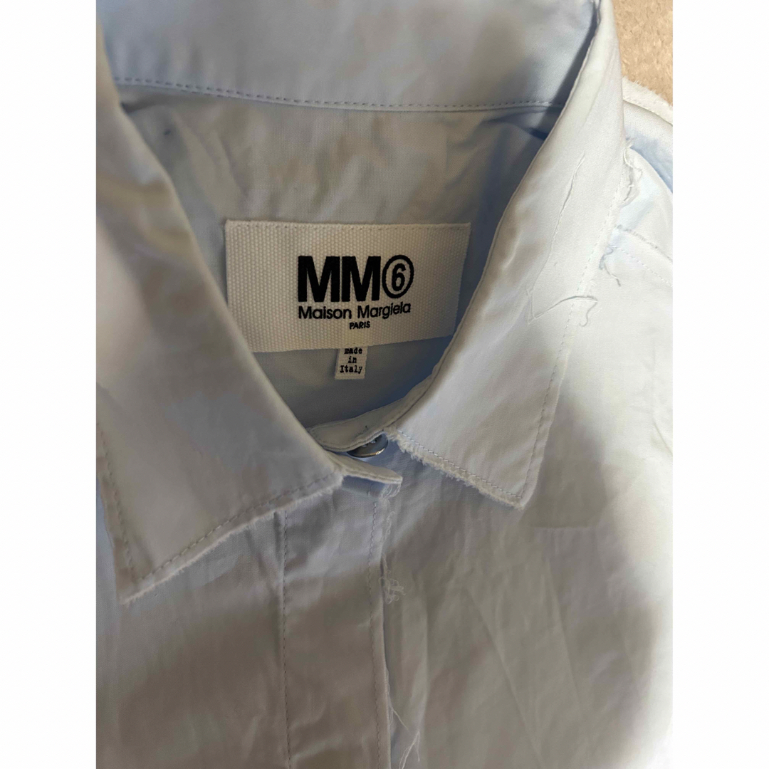 Maison Martin Margiela(マルタンマルジェラ)のマルジェラ　ブラウス　38 薄い水色 レディースのトップス(シャツ/ブラウス(半袖/袖なし))の商品写真