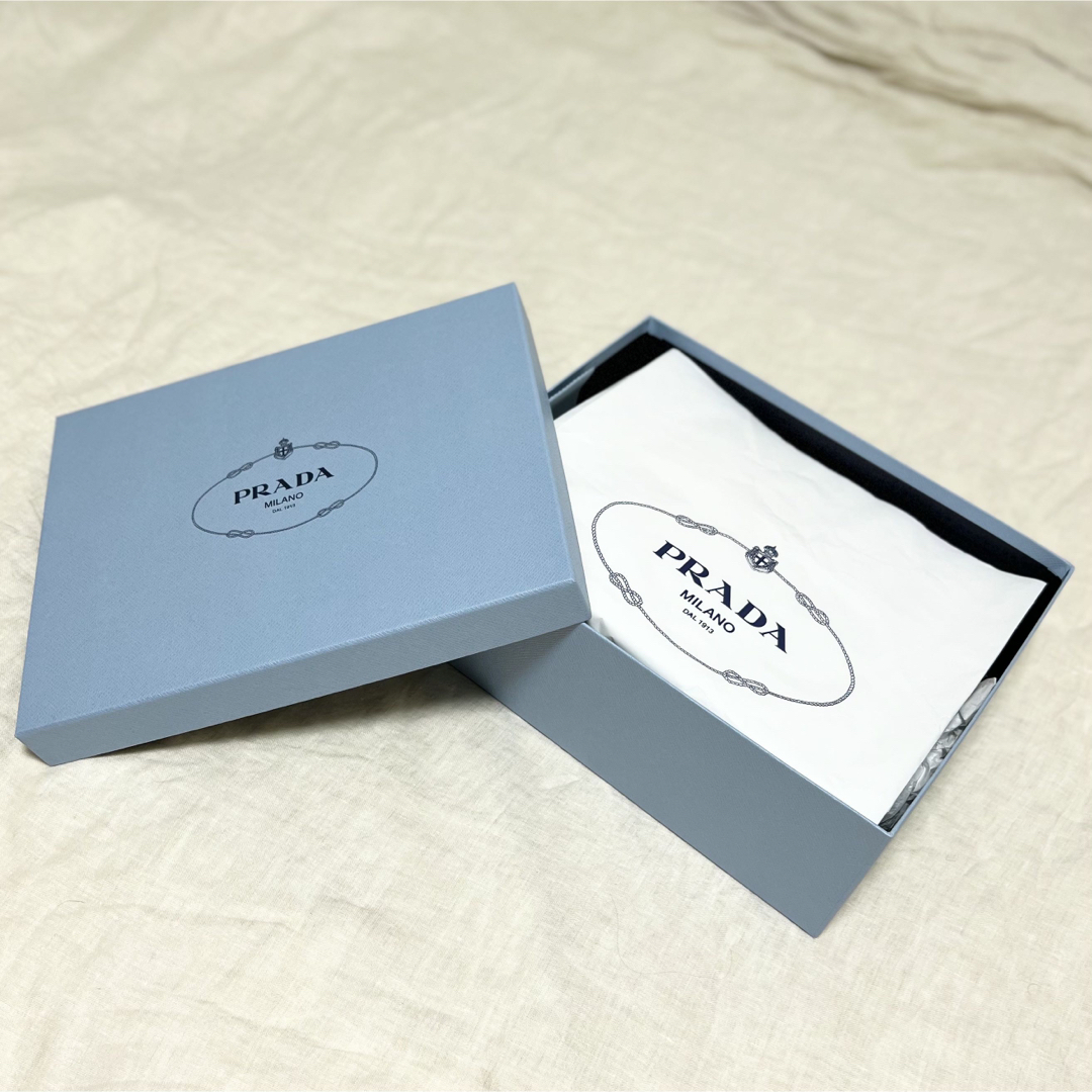 PRADA - プラダ PRADA 靴 空箱 化粧箱 水色 箱 靴箱の通販 by PRADA - プラダ PRADA 靴 空箱 化粧箱 水色 箱 靴箱の通販 by