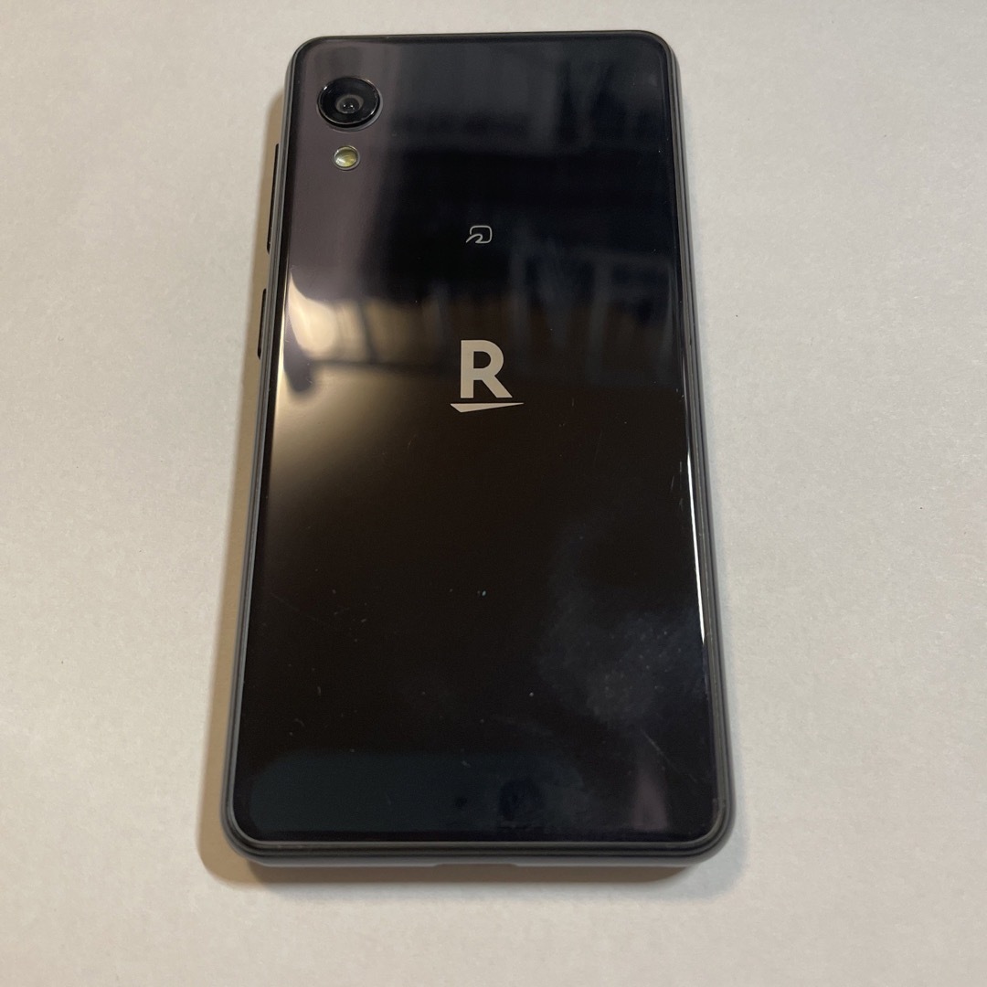 Rakuten(ラクテン)のrakuten mini スマホ/家電/カメラのスマートフォン/携帯電話(スマートフォン本体)の商品写真