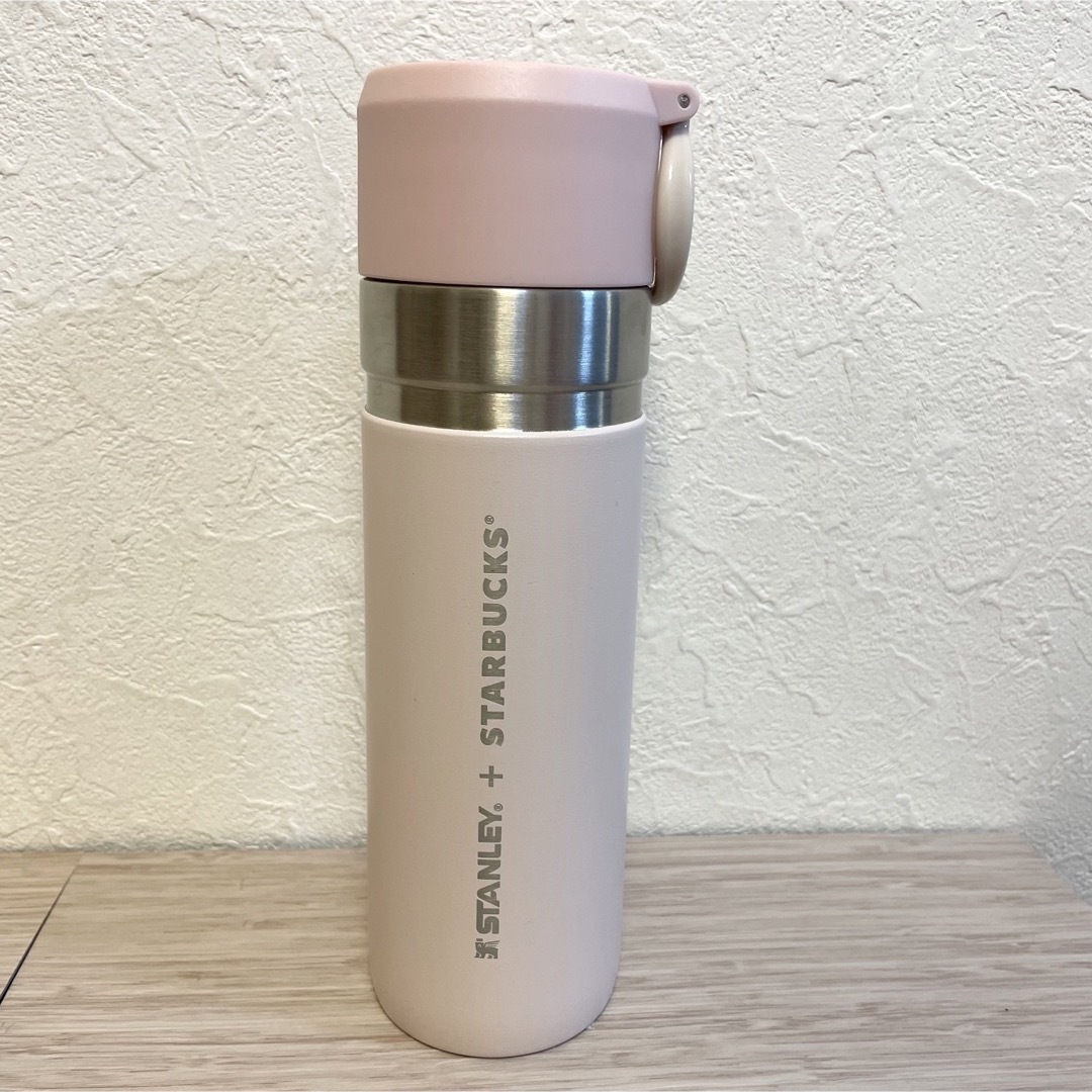 Starbucks(スターバックス)の新品⭐️ステンレスボトル STANLEY ダスティピンク473ml スタンレー インテリア/住まい/日用品のキッチン/食器(タンブラー)の商品写真