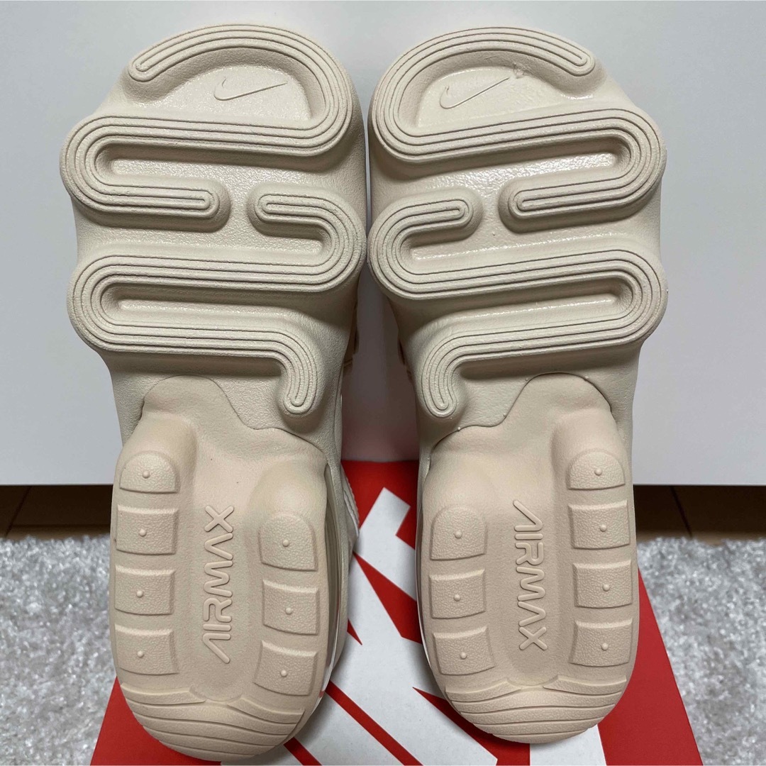 NIKE(ナイキ)のエアマックスココ ベージュ 22cm レディースの靴/シューズ(サンダル)の商品写真