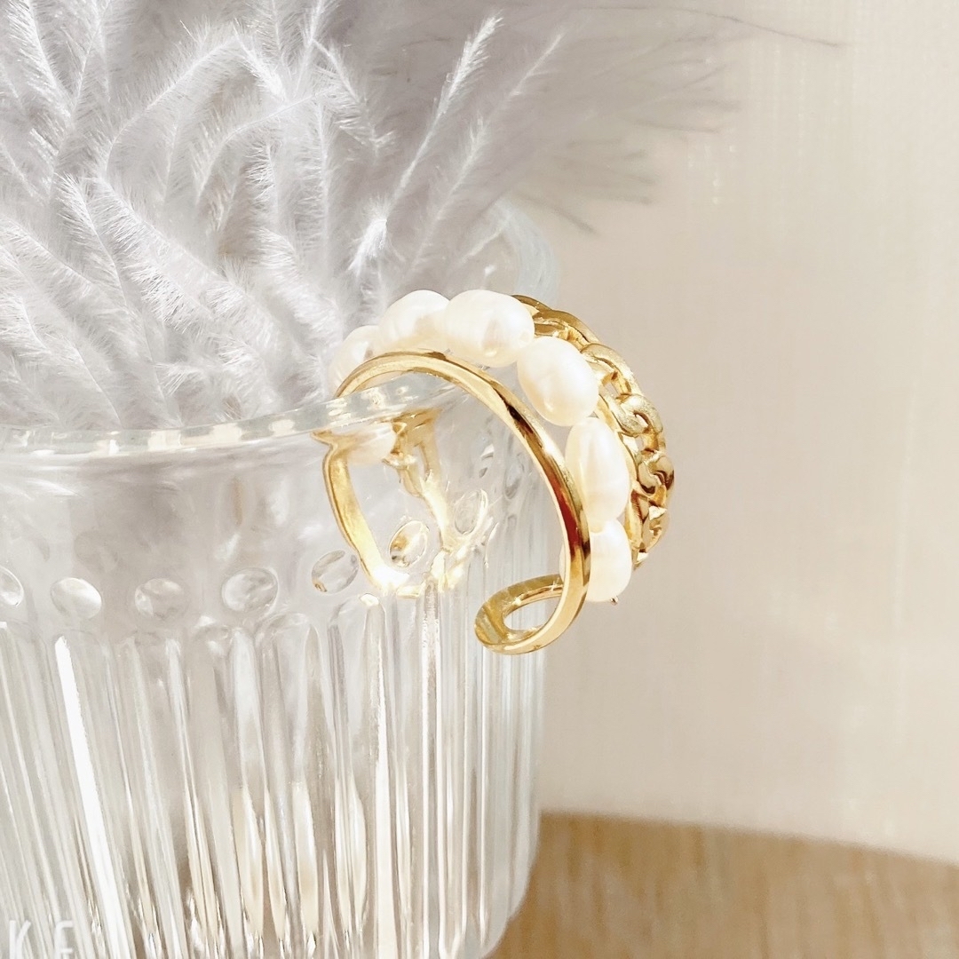 《ゴールド》淡水パール×チェーン柄　リング(指輪) レディースのアクセサリー(リング(指輪))の商品写真