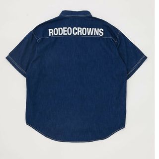 ロデオクラウンズワイドボウル(RODEO CROWNS WIDE BOWL)のRCWB★バックロゴ　デニムシャツ　Lサイズ(シャツ)