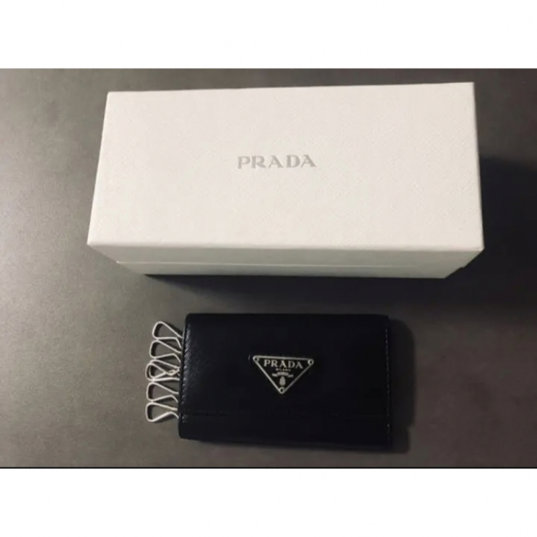 プラダ PRADA 6連 キーケース カードケース 財布 サフィアーノレザー 黒