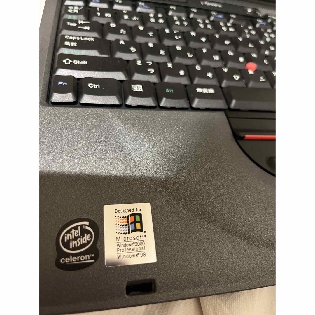 IBM ThinkPad ノートパソコン　部品取り　ACアダプター付　稼働します