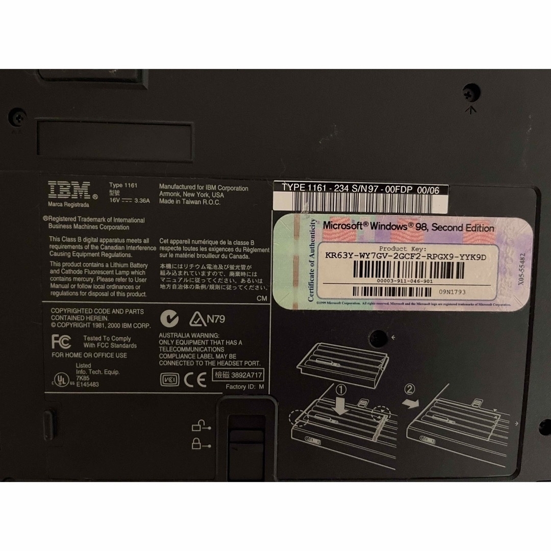 IBM ThinkPad ノートパソコン　部品取り　ACアダプター付　稼働します