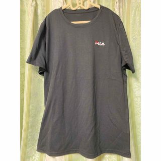 フィラ(FILA)の新品タグ付き　FILA フィラ　ワンポイント刺繍　Tシャツ　ブラック　着痩せ(Tシャツ(半袖/袖なし))