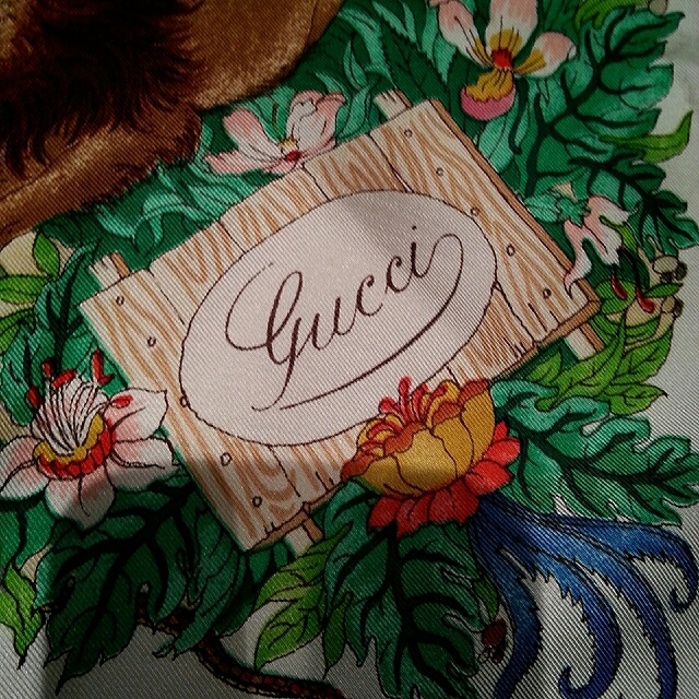 Gucci(グッチ)のGUCCI スカーフ/ストール レディースのファッション小物(ストール/パシュミナ)の商品写真