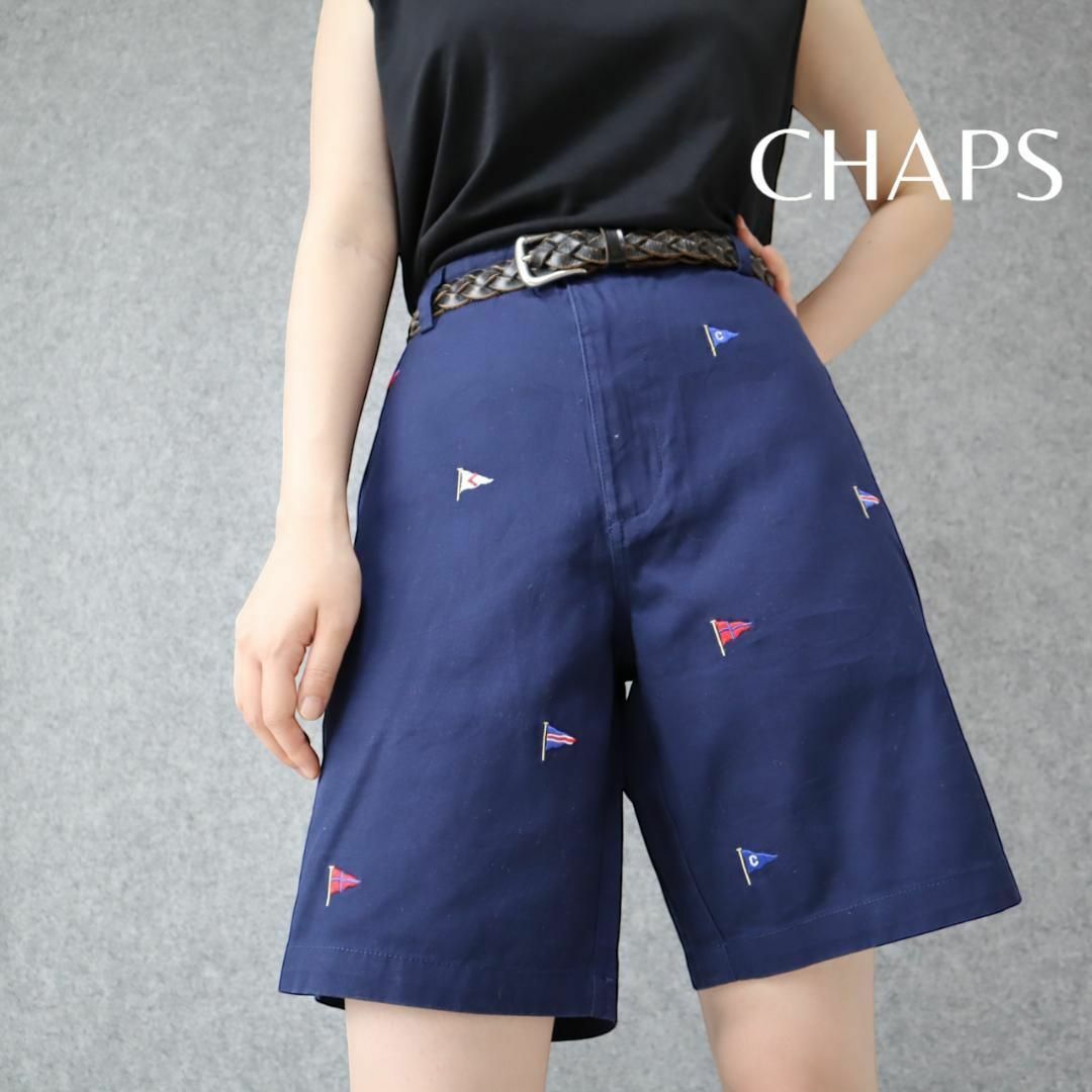 CHAPS(チャップス)の【チャップス】刺繍 フラッグ柄 ワイド チノショーツ ハーフパンツ 濃紺 W34 メンズのパンツ(ショートパンツ)の商品写真