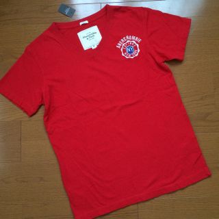 アバクロンビーアンドフィッチ(Abercrombie&Fitch)の新品タグ付 アバクロンビー&フィッチ 半袖Tシャツ サイズM レッド(Tシャツ/カットソー(半袖/袖なし))