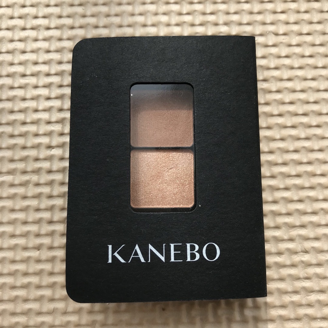 Kanebo(カネボウ)のカネボウ  アイカラーデュオ　EX5 コスメ/美容のベースメイク/化粧品(アイシャドウ)の商品写真