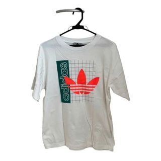 アディダス(adidas)のadidas ロゴTシャツ(Tシャツ(半袖/袖なし))