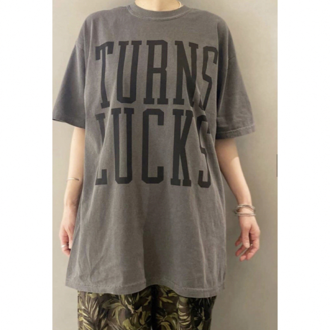 JOURNAL STANDARD(ジャーナルスタンダード)のjournal standard luxe TURNS LUCKS  グレー新品 レディースのトップス(Tシャツ(半袖/袖なし))の商品写真