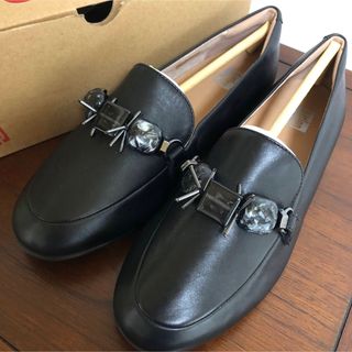 フィットフロップ(fitflop)の新品　フィットフロップ　コンフォートシューズ　黒　fitflop(ローファー/革靴)